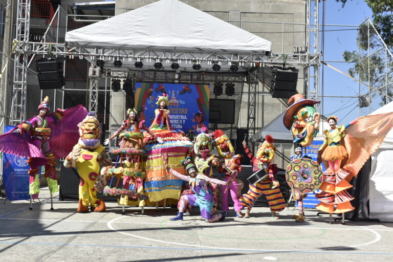 Escenario Musical CAMI: Latidos Andinos