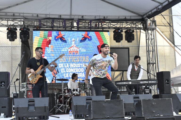Arrayanes vive las Fiestas